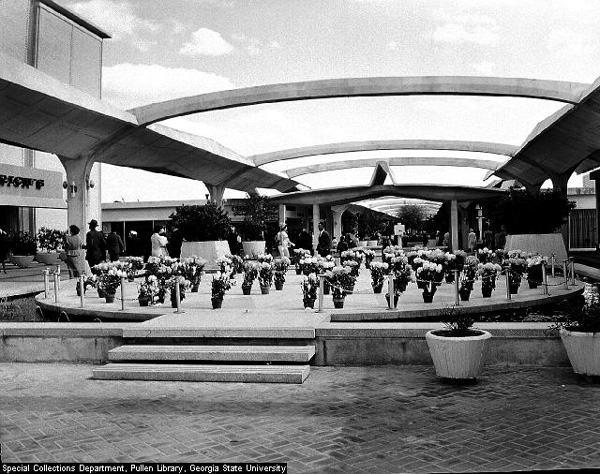 Beautiful Mall at Lennox Square - Atlanta, Georgia - Postcard, c. 1960 –  Ephemera Obscura Collection